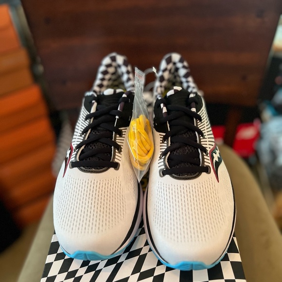 Saucony Guide 14 Reverie Noir Running Shoes Mens Size 10 - Picture 2 of 4